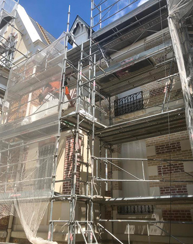 Sur les toits de France, Artisan couvreur à Saint-Cloud (92210) dans les Hauts de Seine (92)