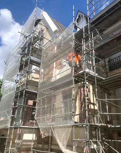 Sur les toits de France, Artisan couvreur à Saint-Cloud (92210) dans les Hauts de Seine (92)