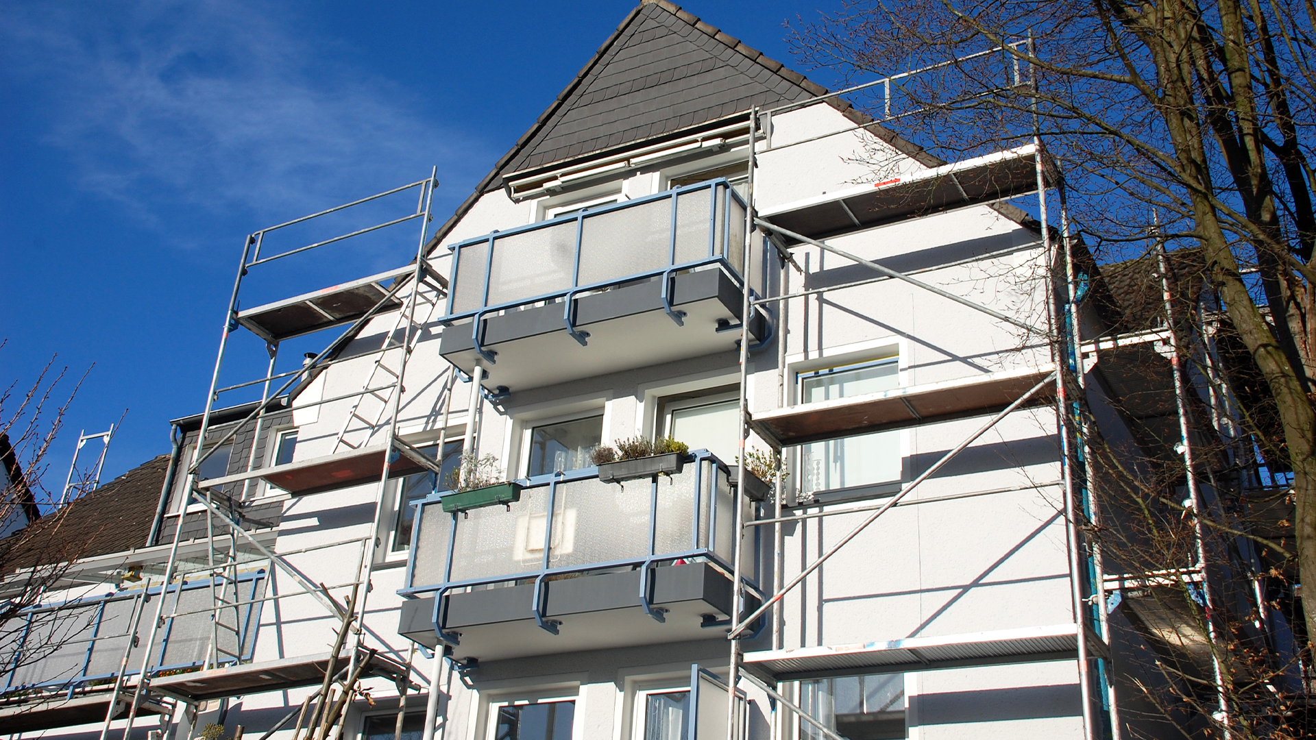 Ravalement de façade à Saint-Cloud (92210) dans les Hauts de Seine (92)